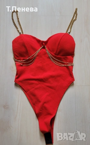 Бодита в червено, бяло и прасковено.Размер С 