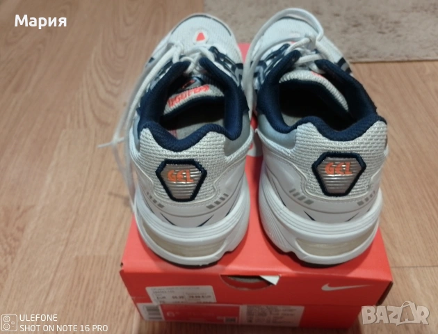 Дамски маратонки ASICS , снимка 2 - Маратонки - 55157057