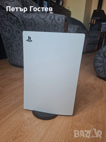 Продавам Playstation 5 Digital Edition , снимка 2 - PlayStation конзоли - 54444700