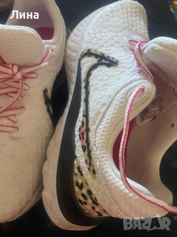 Дамски маратонки Nike, снимка 6 - Маратонки - 54985003