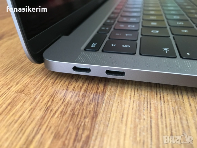 13.3' Core i5 Apple MacBook Pro Late 2016 16GB RAM/512GB SSD/Бат 6ч, снимка 8 - Лаптопи за работа - 54226819