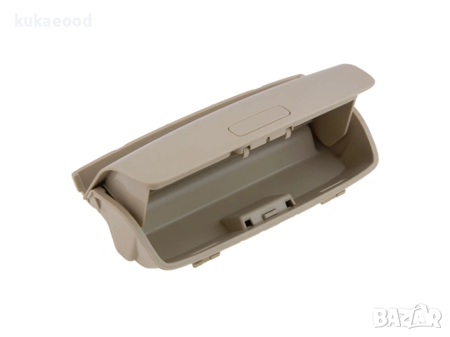 Кутийка за очила на VW Passat B6