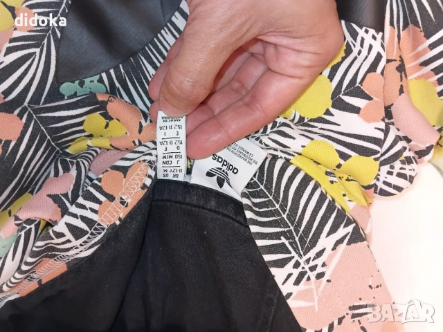 Суичър  Adidas , снимка 3 - Детски анцузи и суичери - 54240661