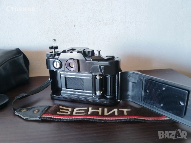 Камера ZENIT 122 USSR, снимка 7 - Фотоапарати - 54572766