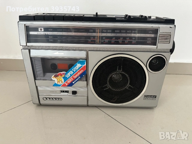 Sanyo радиокасетофон перфектен, снимка 2 - Радиокасетофони, транзистори - 54481827