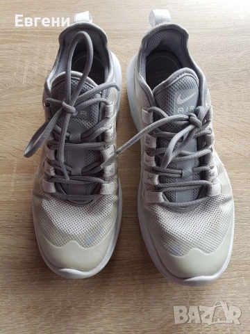 Дамски маратонки Nike
