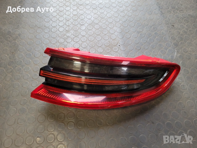 Десен външен стоп за Porsche Macan  95B 945 096 E 