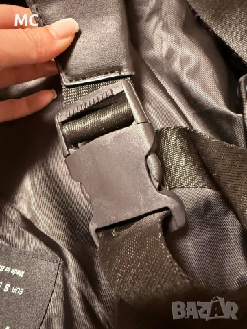 HUGO чанта, снимка 5 - Чанти - 54239499