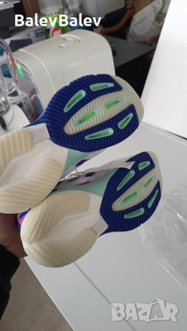 Маратонки Adidas , снимка 10 - Спортни обувки - 54239517