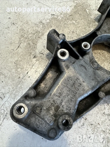 Конзола/скоба за държач на алтернатор за Mercedes W212 2.2 CDI (2012) A6512011909, снимка 2 - Части - 54081494