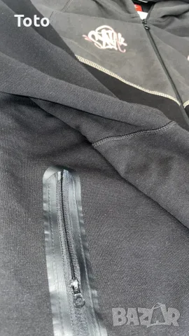 Оригинален суичър Nike Tech Fleece "Life of Syn" (Лимитирана серия), снимка 3 - Спортни дрехи, екипи - 55626297