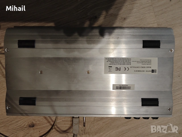 Native Instruments Kore 2 Controller USB MIDI контролер, снимка 6 - Синтезатори - 54613706