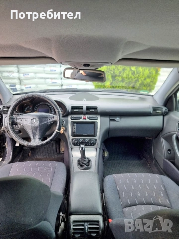 Mercedes-Benz C180, снимка 11 - Автомобили и джипове - 54961835