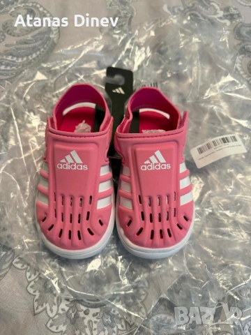 Чисто нови детски сандали Adidas water