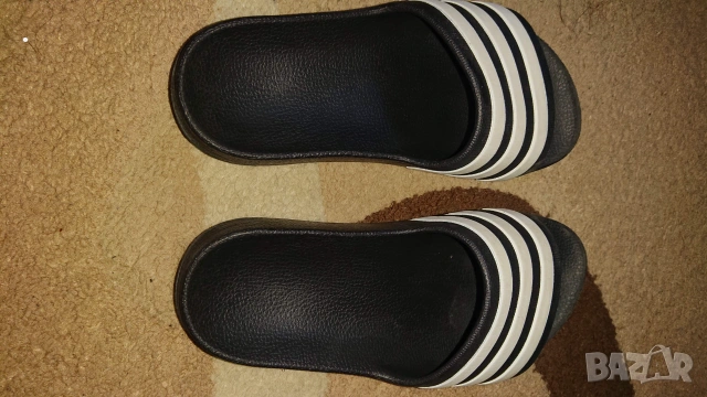 Детски чехли Adidas номер 35, снимка 4 - Детски сандали и чехли - 55123960