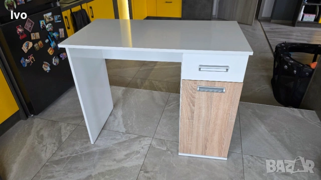 Ученическо бюро в отлично състояние