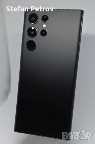 Продавам Samsung Galaxy S22 Ultra 12GB / 512GB с 15 Калъфа подарък, снимка 2 - Samsung - 54859831