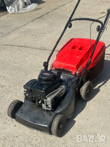 Бензинова самоходна косачка Briggs&Stratton , снимка 4 - Градинска техника - 54494746