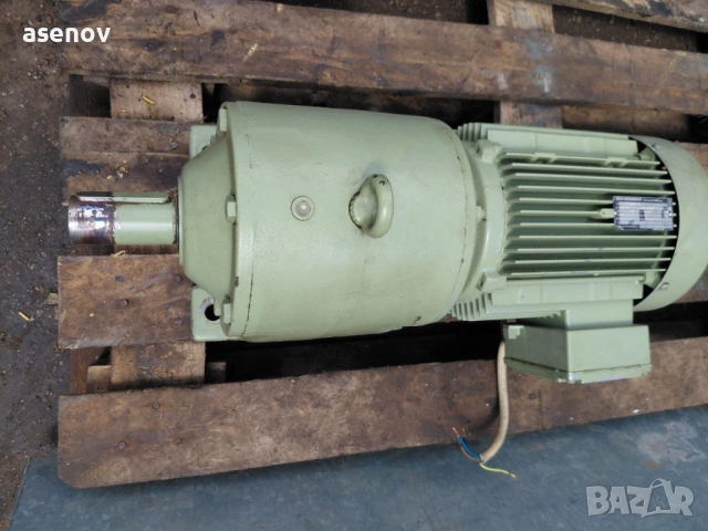 редуктор SEW, снимка 2 - Електродвигатели - 54304103