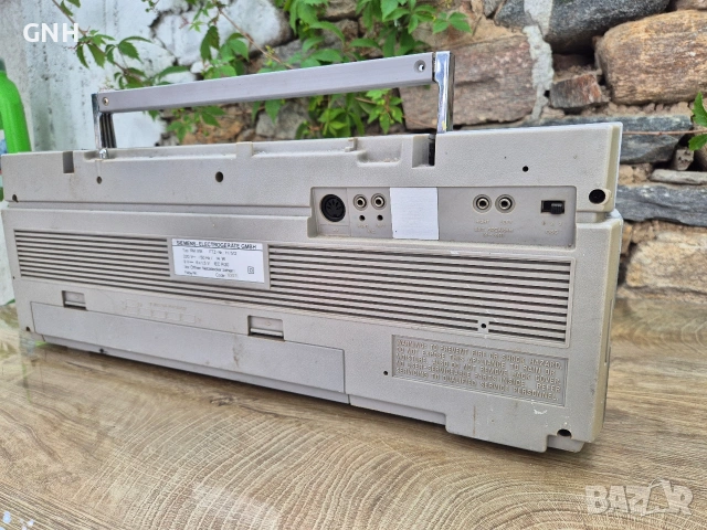 Радиокасетофон Siemens RM818, снимка 7 - Радиокасетофони, транзистори - 55190882