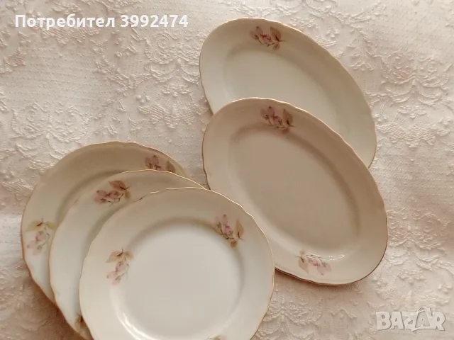 Изискан сервиз чинии, със златен кант