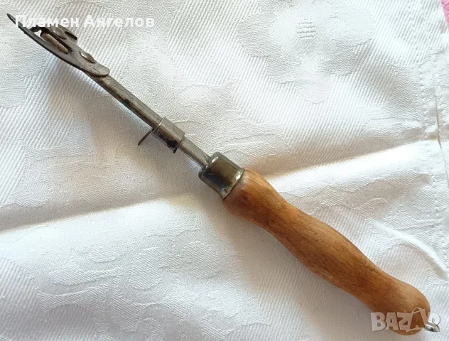 Ретро колекционерска отварачка за консерви A&J-USA от1950г. , снимка 8 - Антикварни и старинни предмети - 55591745