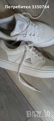 Маратонки Adidas , снимка 2 - Маратонки - 54798010