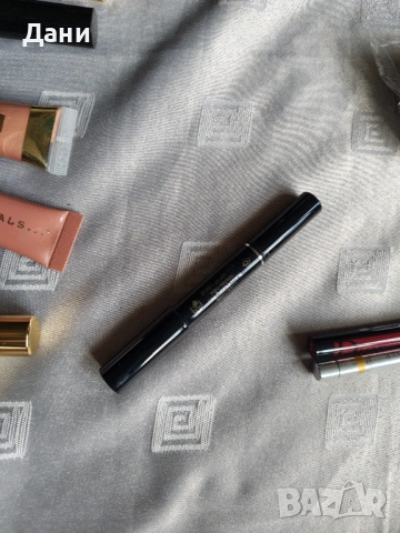 Маркова козметика, грим и колекционерски аксесоари (Chanel, Dior, Guerlain, YSL, Sisley), снимка 15 - Комплекти и лотове - 54696274