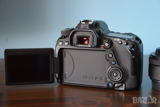 Продавам Canon EOS 80D + Canon EF 50mm f1.8 STM, снимка 3 - Фотоапарати - 55128088