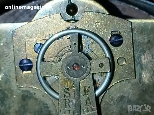 Старинен механичен часовник от дърво, снимка 9 - Антикварни и старинни предмети - 55696324