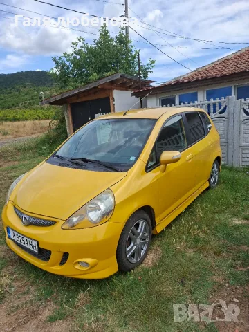 Продава се Honda jazz, снимка 2 - Автомобили и джипове - 55406912