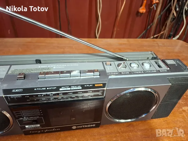 Продава се касетофон Hitachi TRK-6701L, снимка 6 - Радиокасетофони, транзистори - 55388798