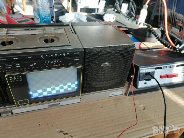 Ретро, радиокасетофон с телевизор ELECTRONIC TVCR 4500, снимка 13 - Радиокасетофони, транзистори - 54048676