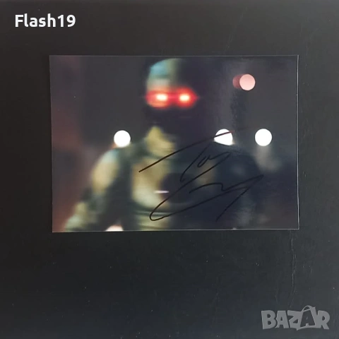 ⭐ Автограф Том Кавана (The Flash) ⭐ (виж описанието)