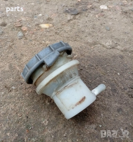 Казанче Спирачна Течност Ровър 600 - 620 - 623 - Хонда Акорд , снимка 4 - Части - 54047992