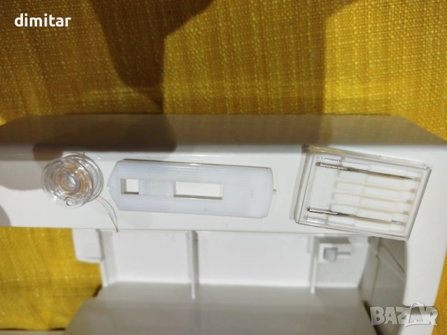 Метална шевна машина BERNETTE 812, снимка 9 - Шевни машини - 54262478