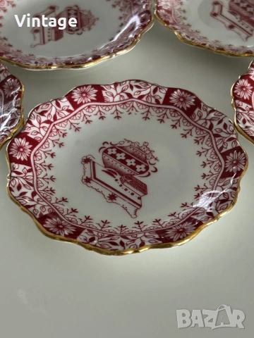 Пет броя Bavaria порцеланови чинии с позлата , снимка 6 - Колекции - 53983654