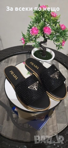 Prada Дамски Черни Чехли С Кристали🩴Дамски Чехли С Камъни В Черен Цвят Код E1308