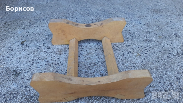 Дървена стойка поставка за бъчва буре