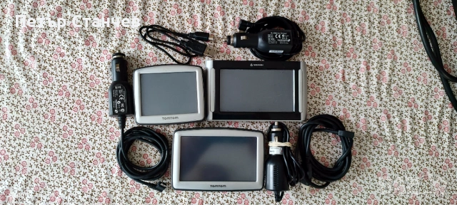 GPS навигации TomTom ONE 3,5 инча, Navman S 50 и TomTom XL 4,3 инча. Всичко за 40 €