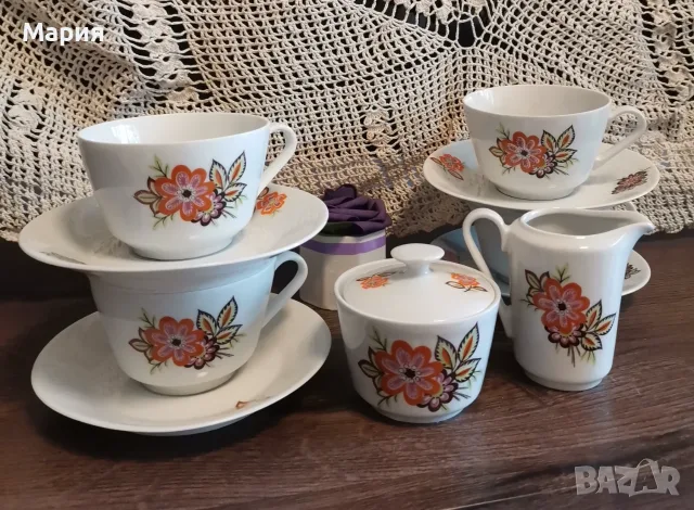 Порцеланови чаши за кафе Kahla GDR , снимка 6 - Сервизи - 55347003
