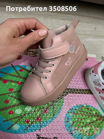 Детски обувки адидас, снимка 4 - Детски обувки - 54008680