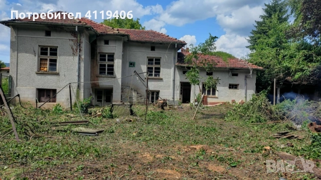 Продавам къща в село Бериево община Севлиево цената е в евро 