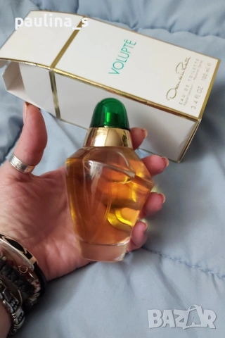 Пет различни броя / Дамски маркови парфюми Escada, Oscar de la Renta, Guess by Marchiano , снимка 7 - Дамски парфюми - 54016952