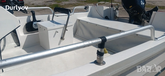 лодка двигател и ремарке без регистрация, снимка 3 - Воден транспорт - 50876166