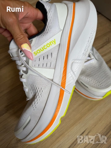Оригинални мъжки маратонки Saucony Guide 18 ! 46 н, снимка 3 - Маратонки - 54722919