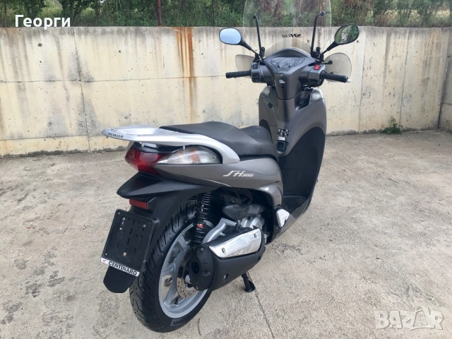 Honda SH 300i, снимка 9 - Мотоциклети и мототехника - 54632805