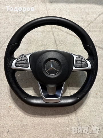 Mercedes AMG скосен волан с пера и бег