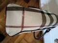 Оригинална чанта Burberry , снимка 8