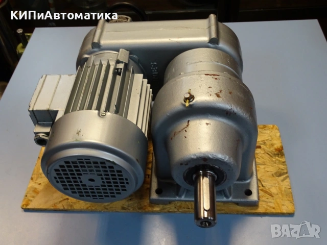 вариаторен мотор редуктор Berges RG100 Mechanical Variable Speed Drive 0.75kW